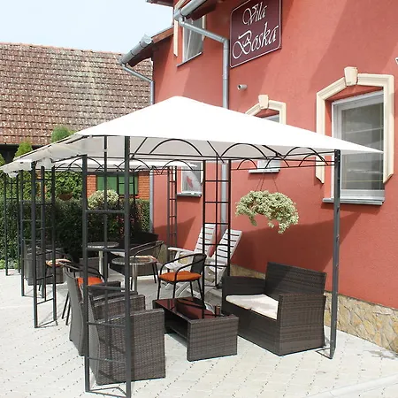 לינה וארוחת בוקר Boska Palić